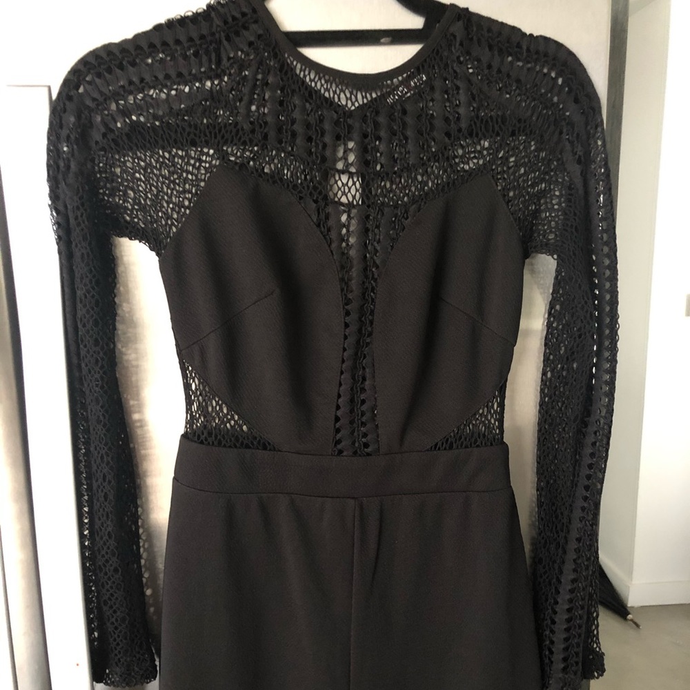 Fashion Nova- Black Long Sleeve Jumper
